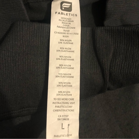 Fabletics Gray Seamless Capri Exercise Gym Activewear Leggings Size Large - Picture 8 of 8